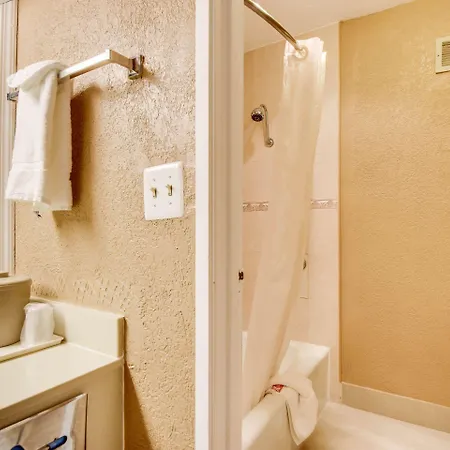 Econo Lodge Busch Gardens Tampa Extérieur photo
